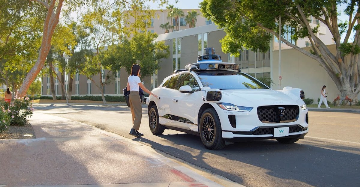 Auto autónomo de Waymo